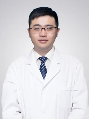 深圳維港牙科知名牙醫