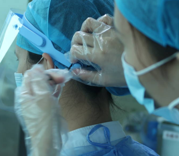 深圳维港口腔连锁