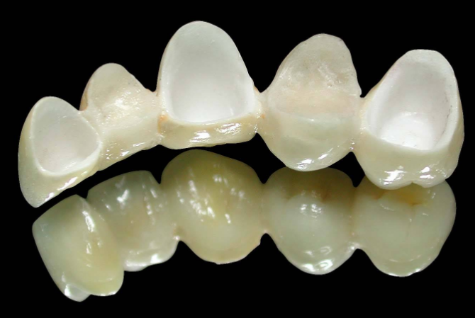 深圳维港口腔连锁